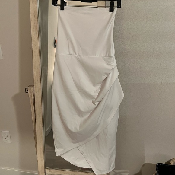 Susana Monaco Strapless Side Pleat Dress from Revolve - Picture 3 of 4